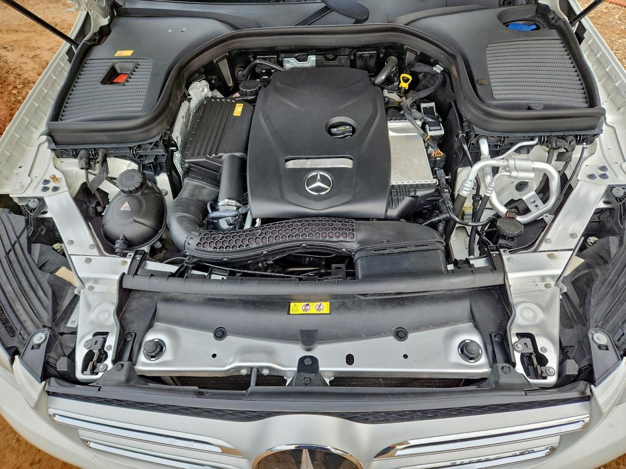 2016 MERCEDES-BENZ GLC-Class