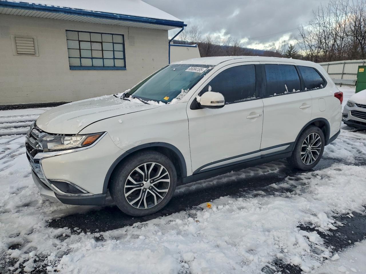 2016 MITSUBISHI outlander