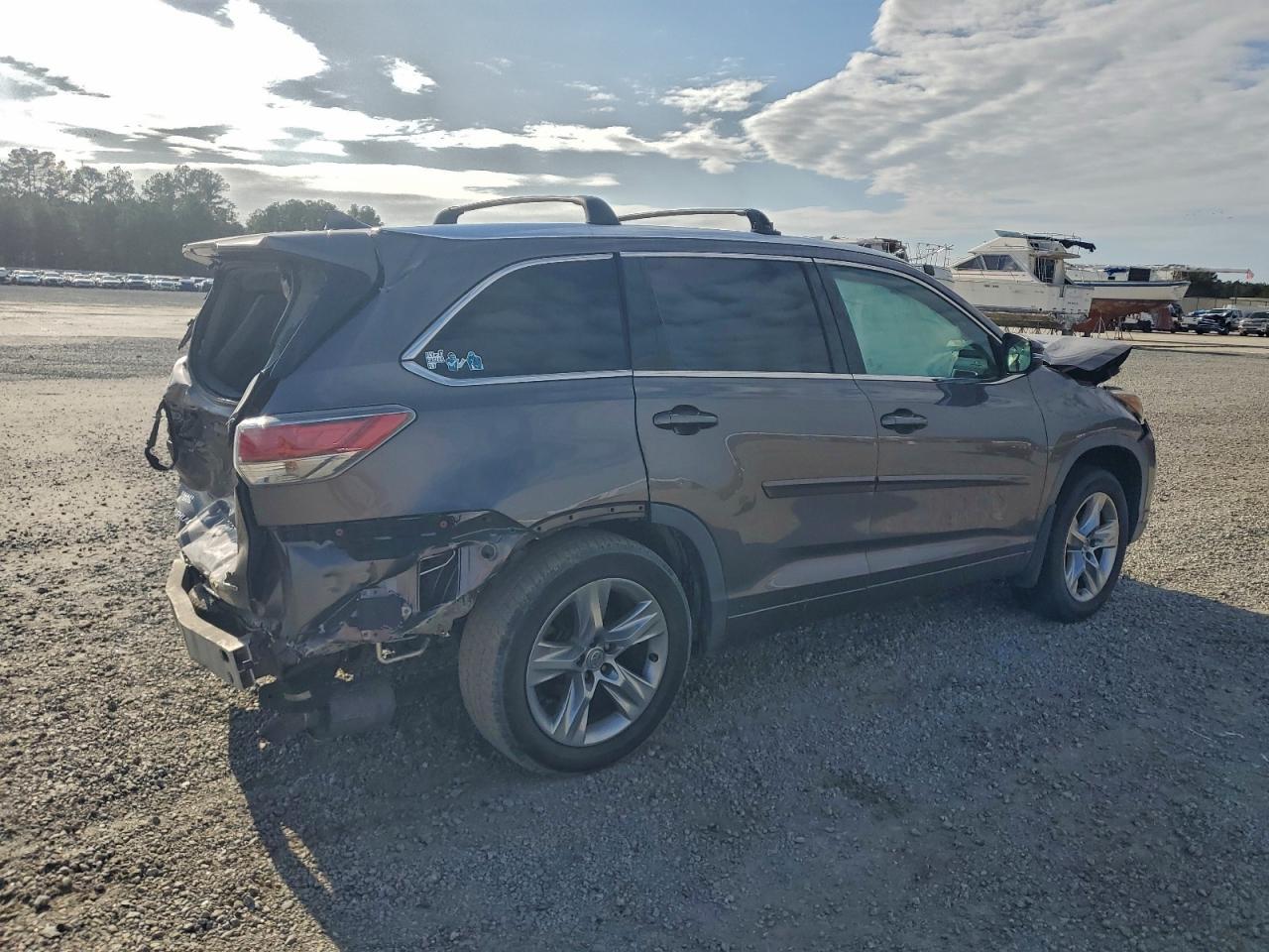 2014 TOYOTA HIGHLANDER