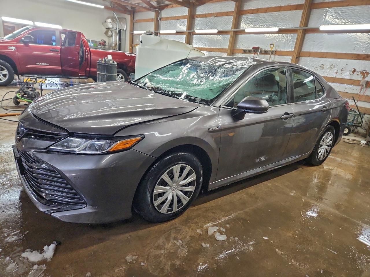 2018 TOYOTA CAMRY