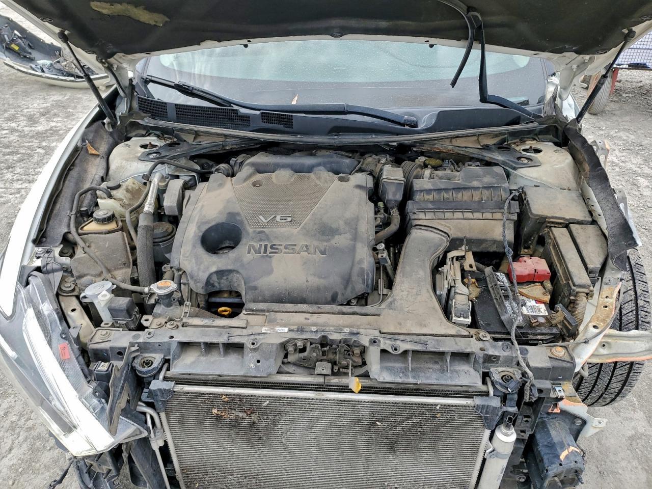 2016 NISSAN Maxima