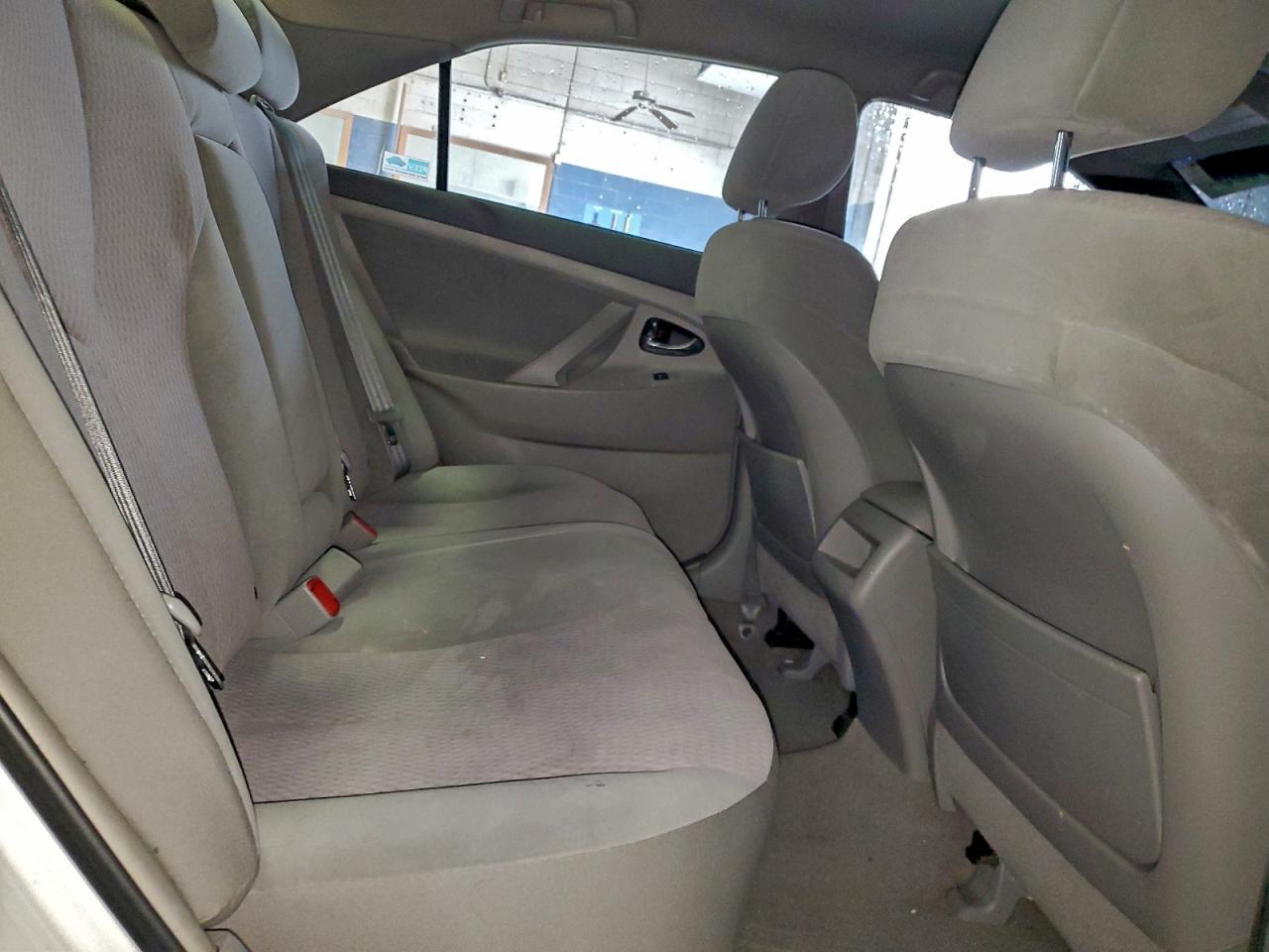 2010 TOYOTA CAMRY