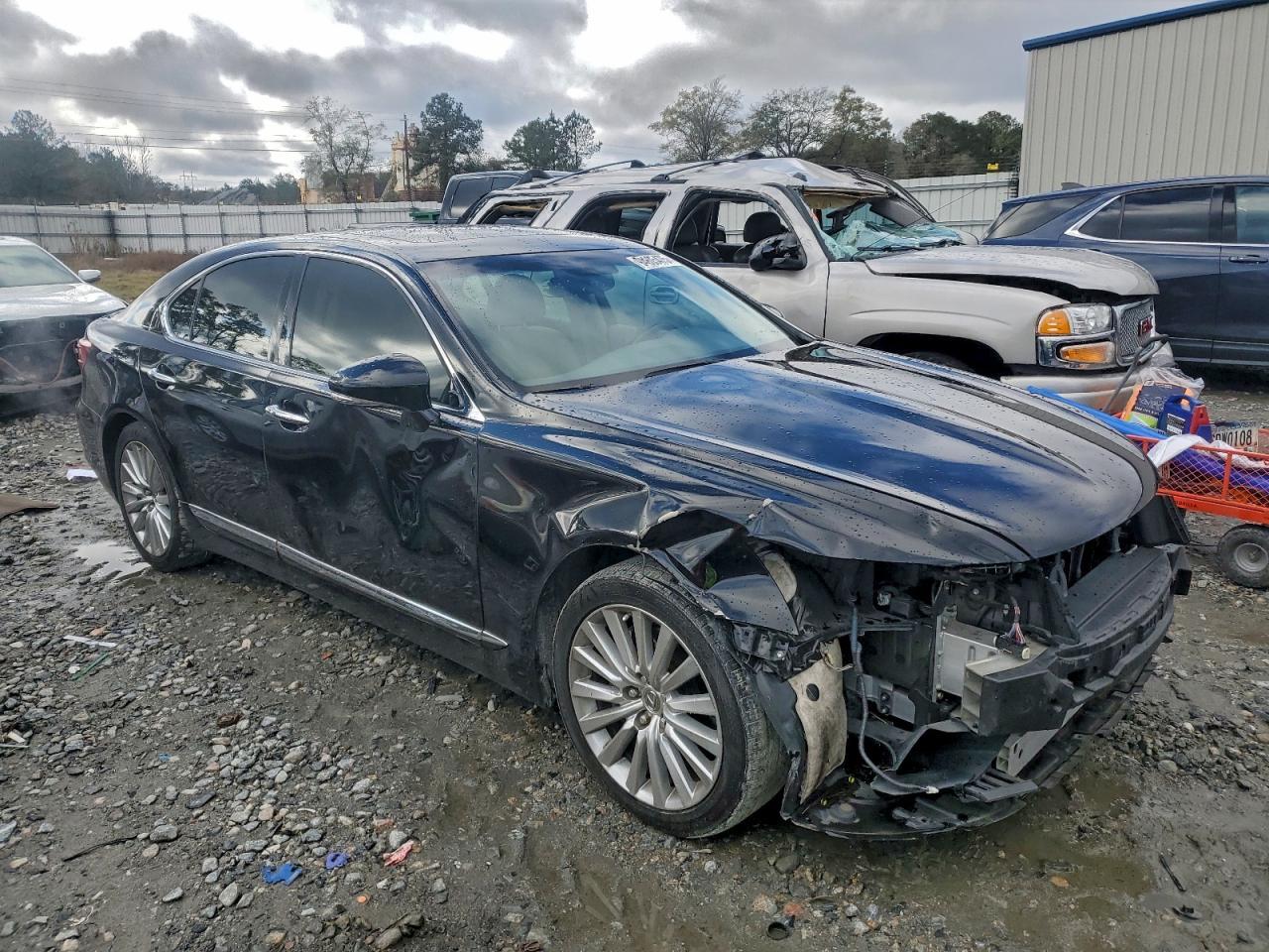 2013 LEXUS LS 460
