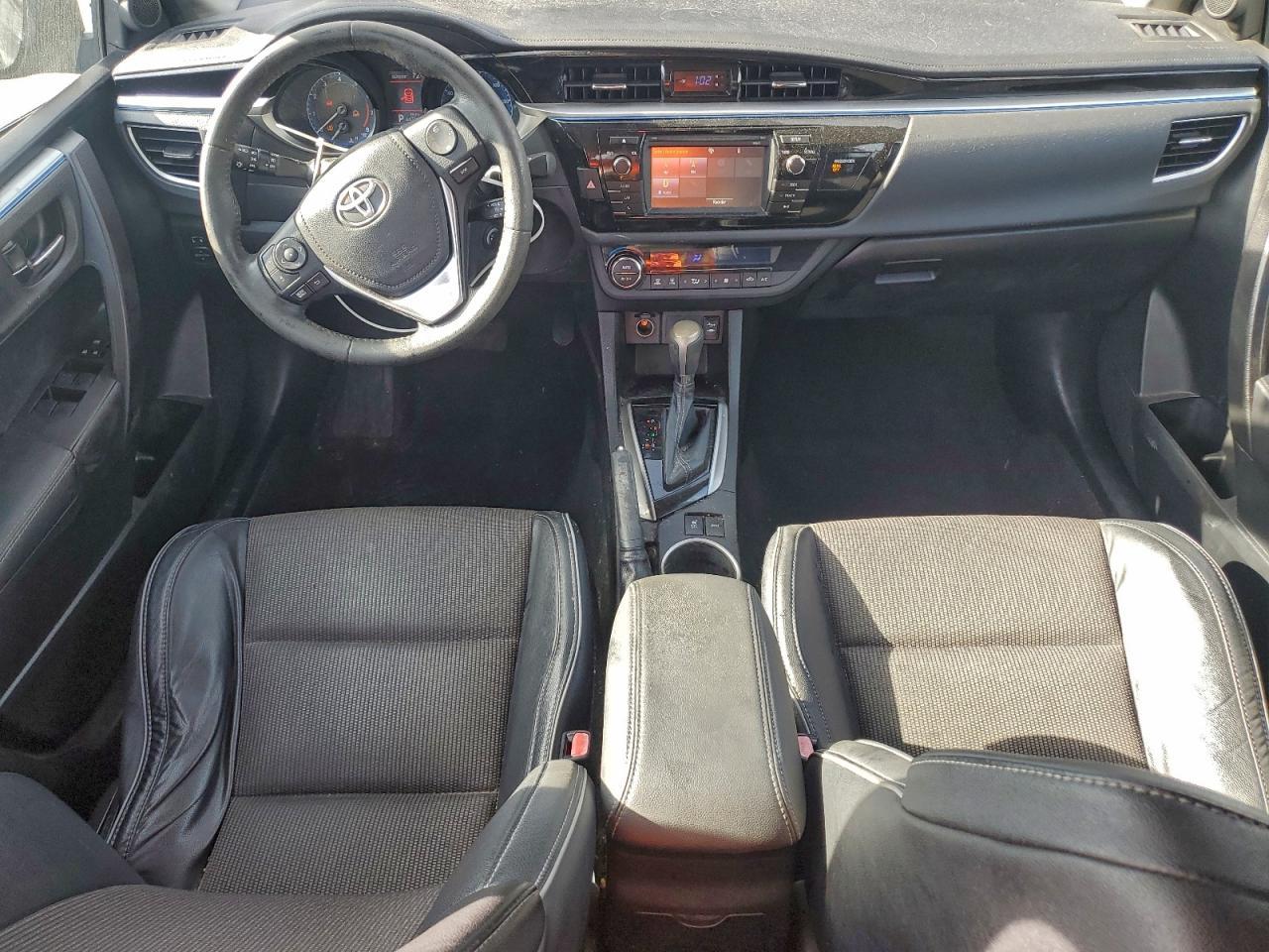 2015 TOYOTA COROLLA
