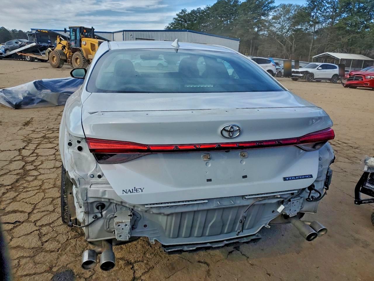 2022 TOYOTA Avalon