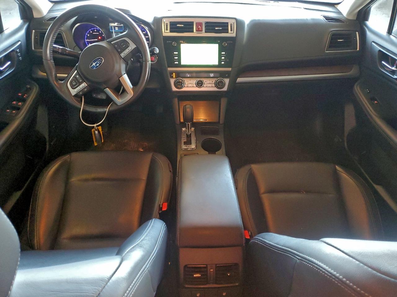 2017 SUBARU Outback