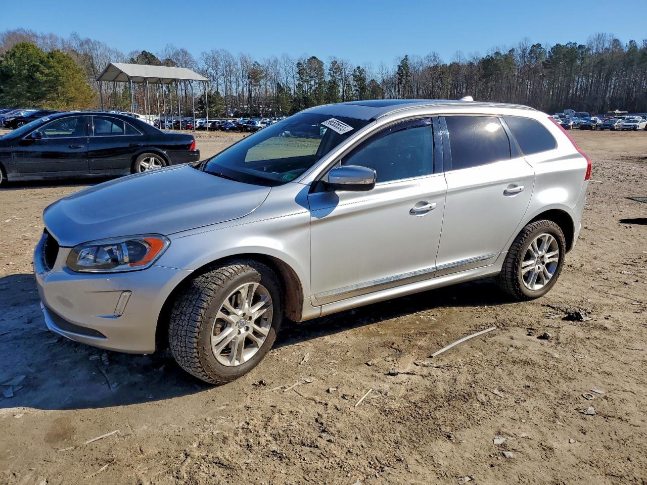 2015 VOLVO XC60