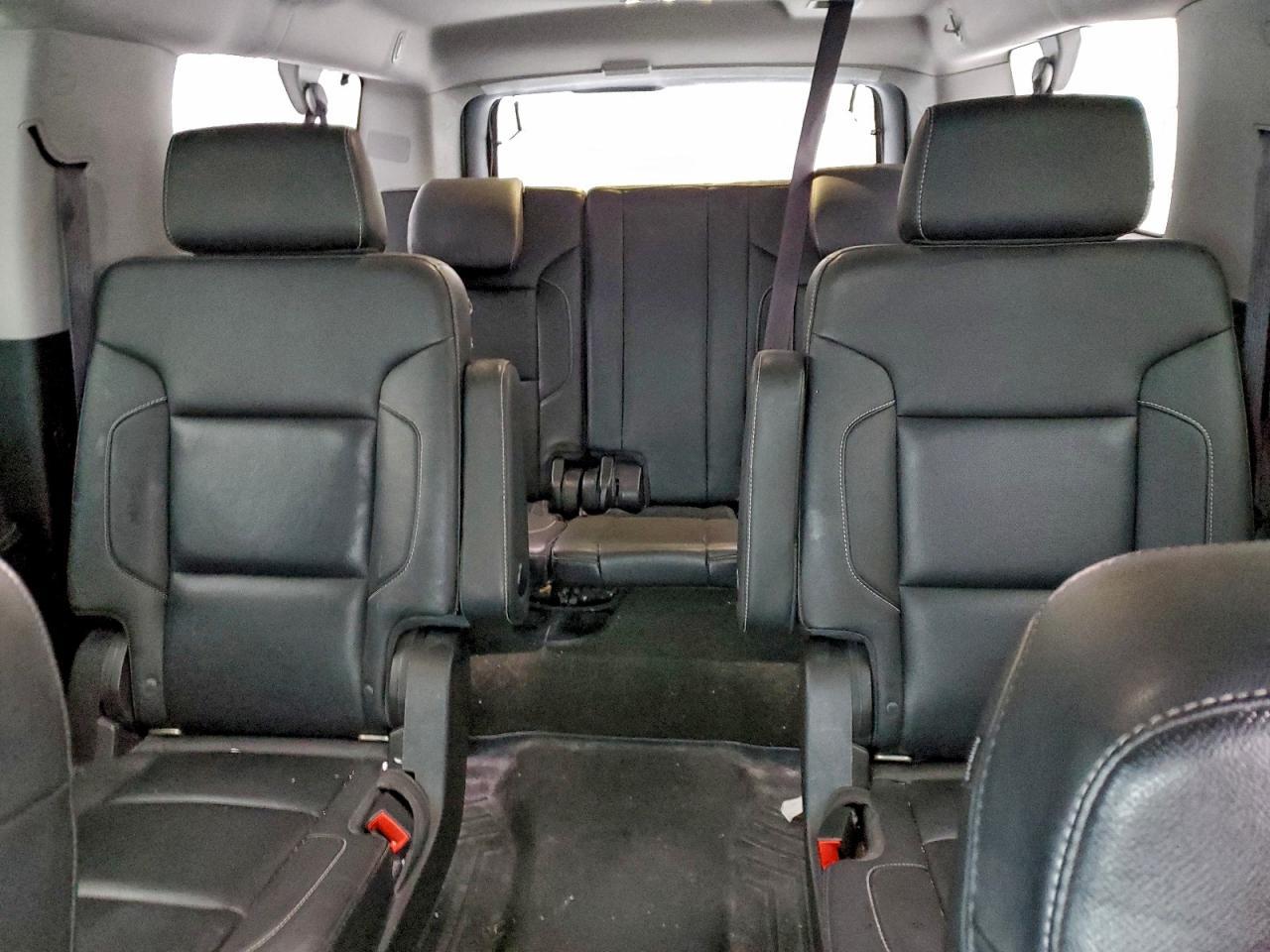 2016 CHEVROLET Suburban