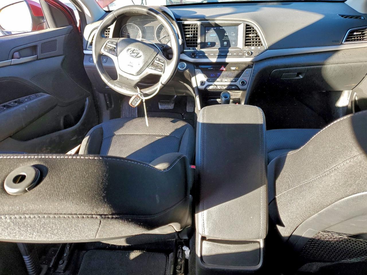 2017 HYUNDAI ELANTRA