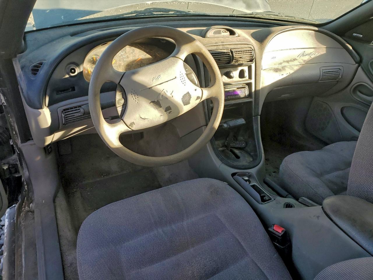 1996 FORD MUSTANG