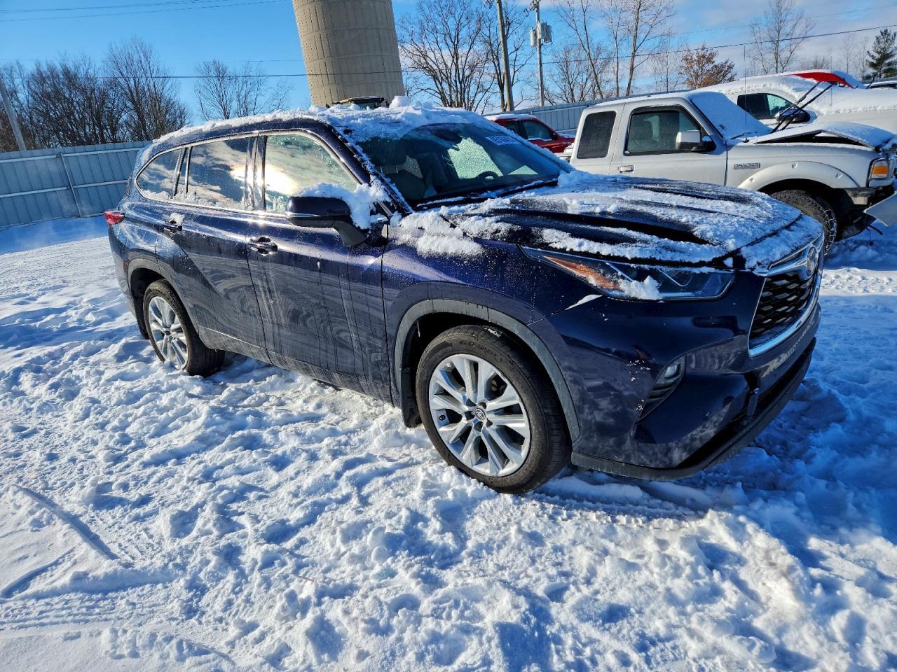 2022 TOYOTA HIGHLANDER