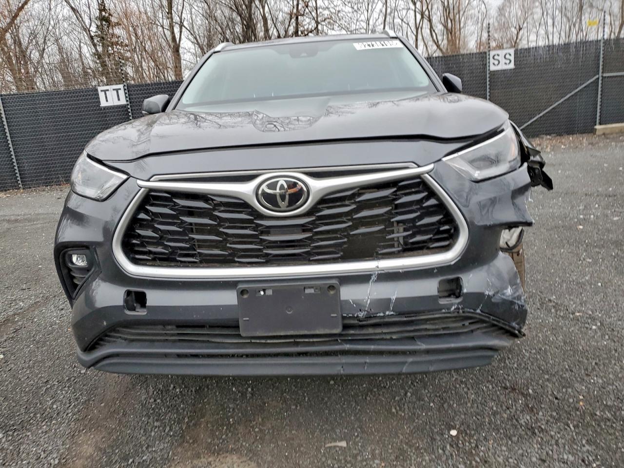 2022 TOYOTA HIGHLANDER
