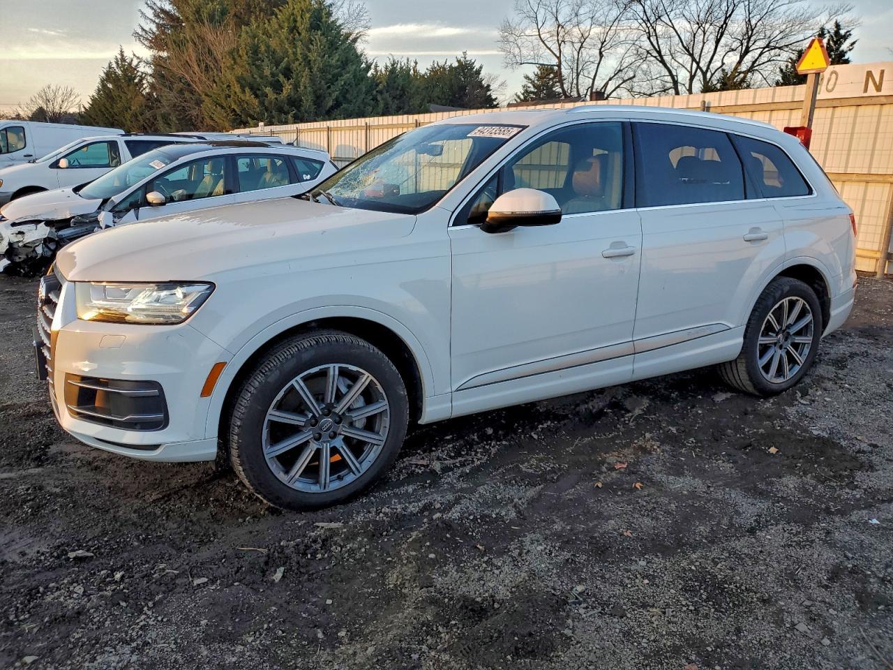 2017 AUDI Q7