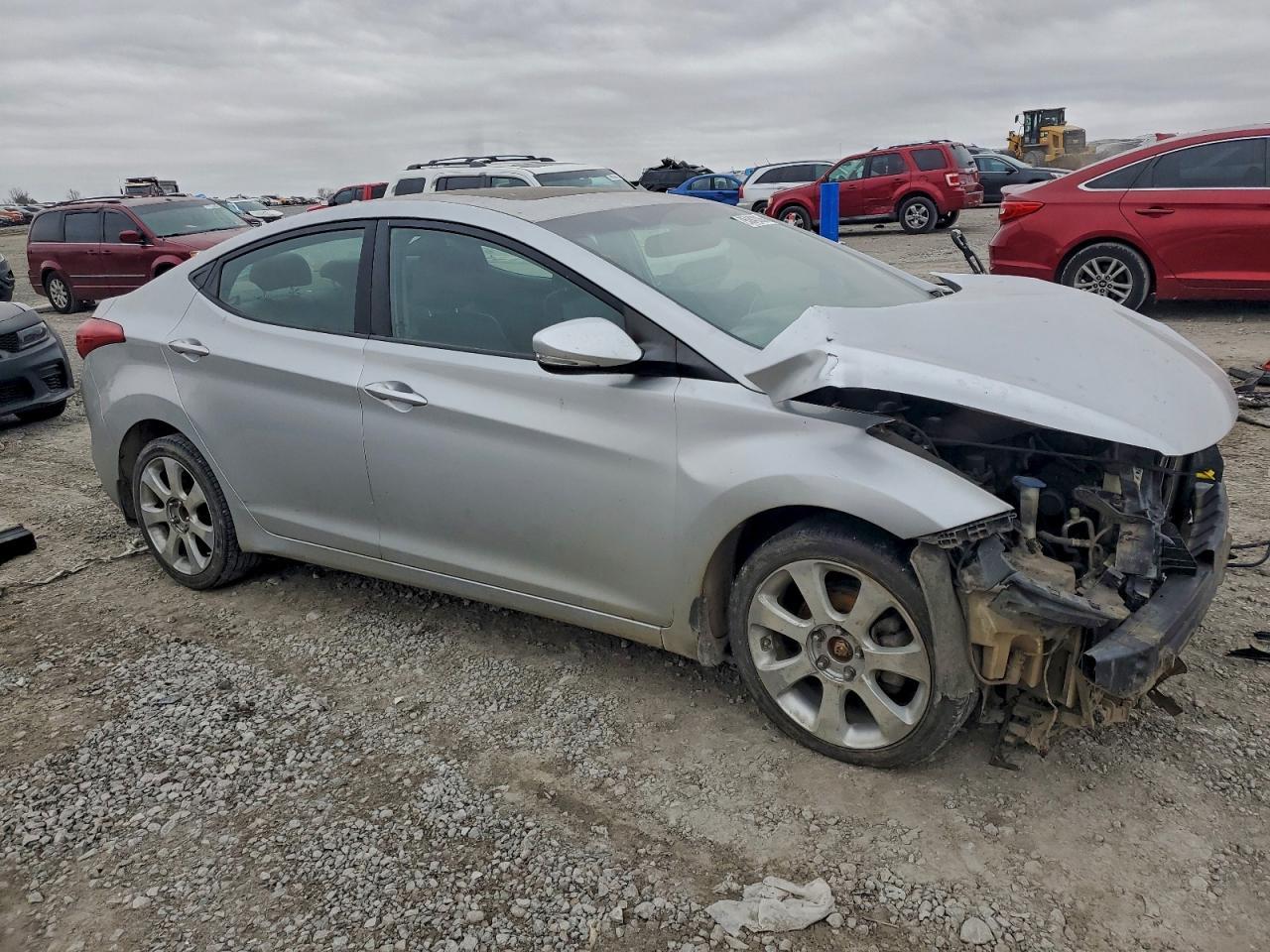 2013 HYUNDAI ELANTRA