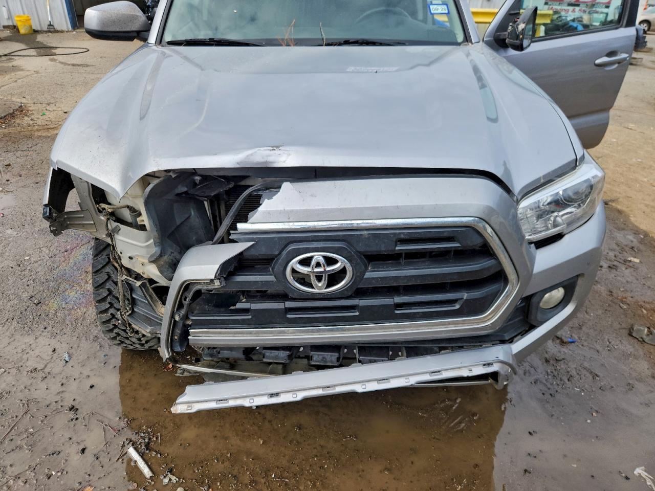2016 TOYOTA TACOMA