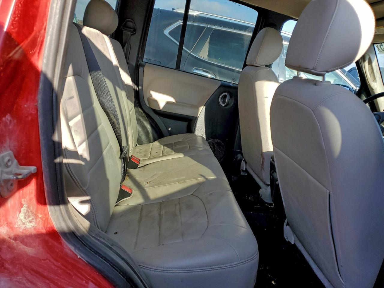 2004 JEEP Liberty
