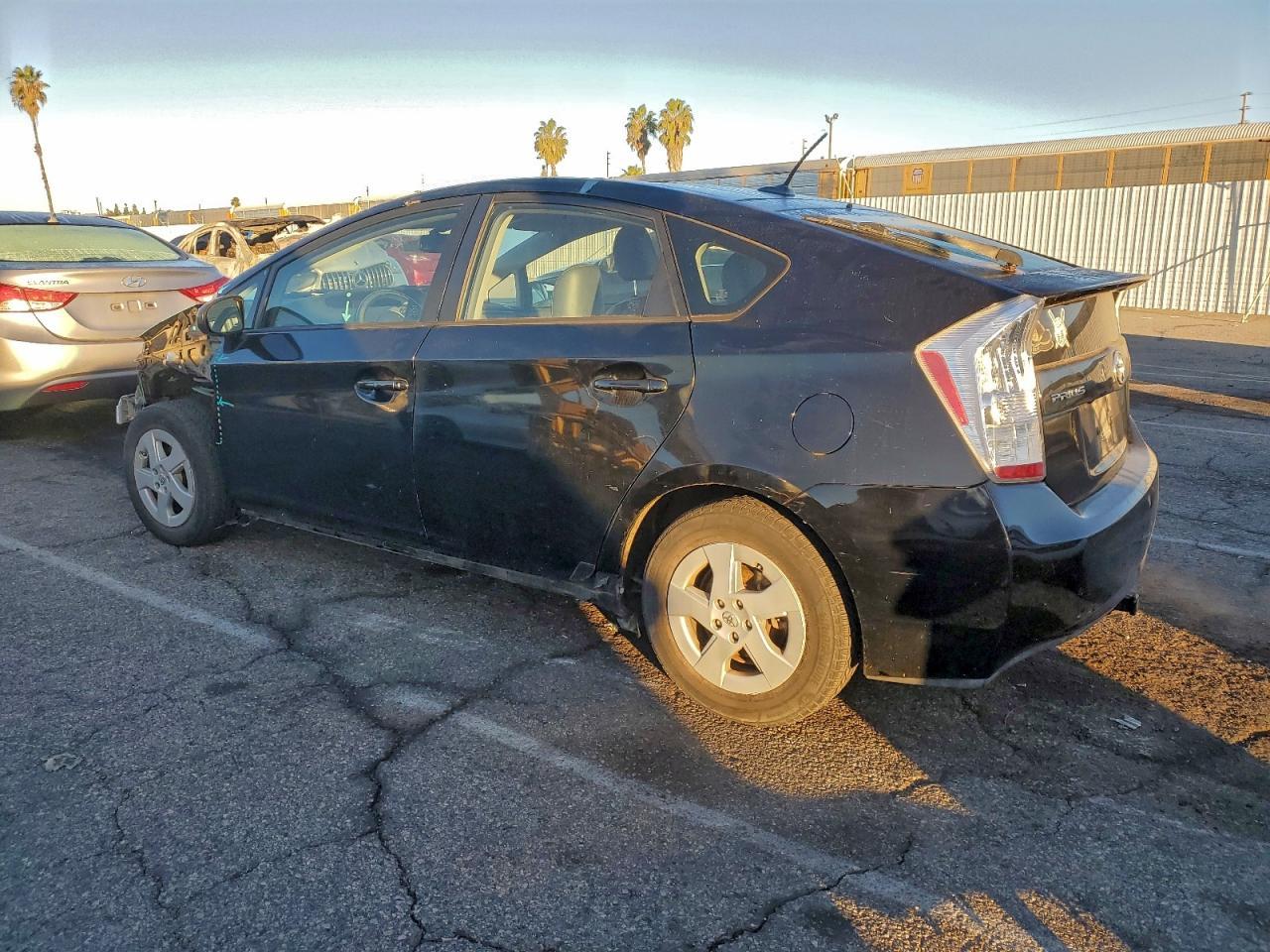 2011 TOYOTA PRIUS