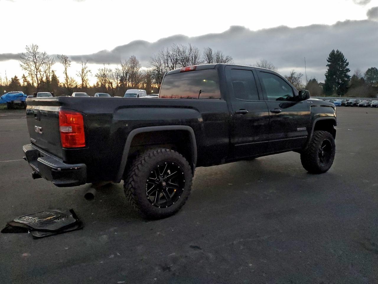 2016 GMC Sierra