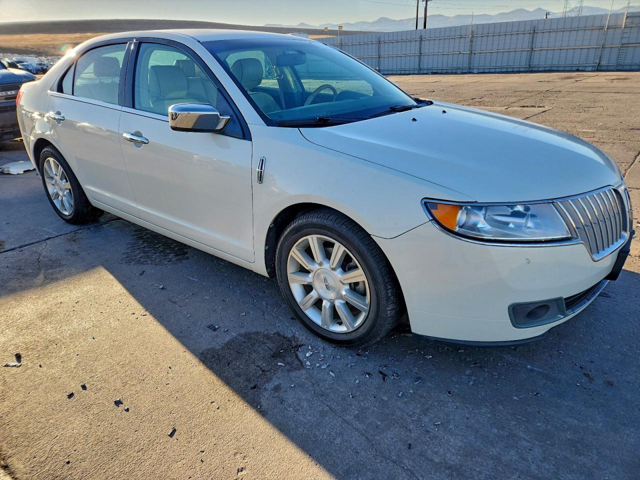 2012 LINCOLN MKZ