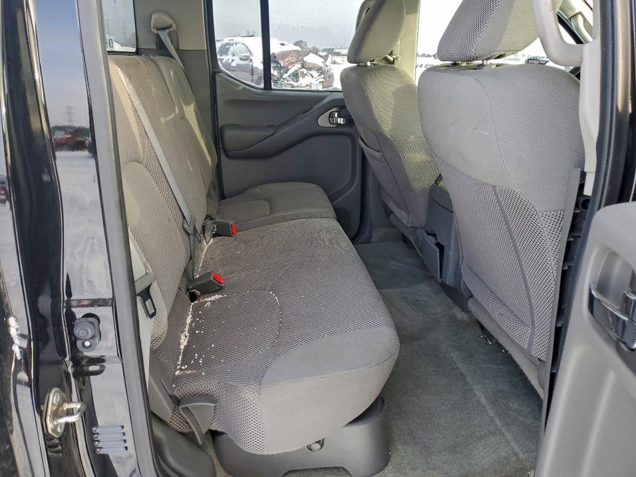 2016 NISSAN Frontier