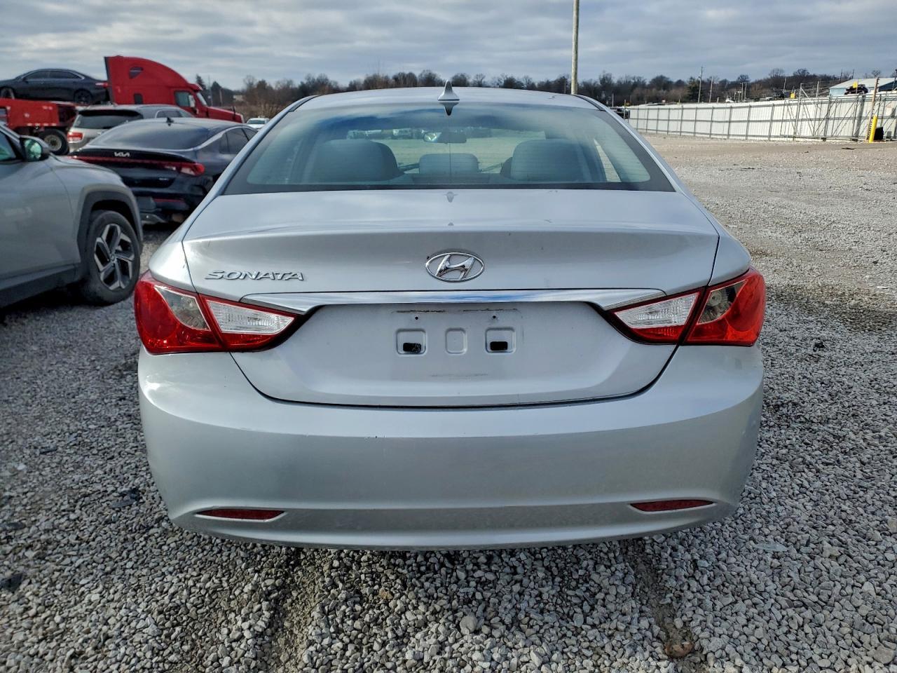 2011 HYUNDAI SONATA
