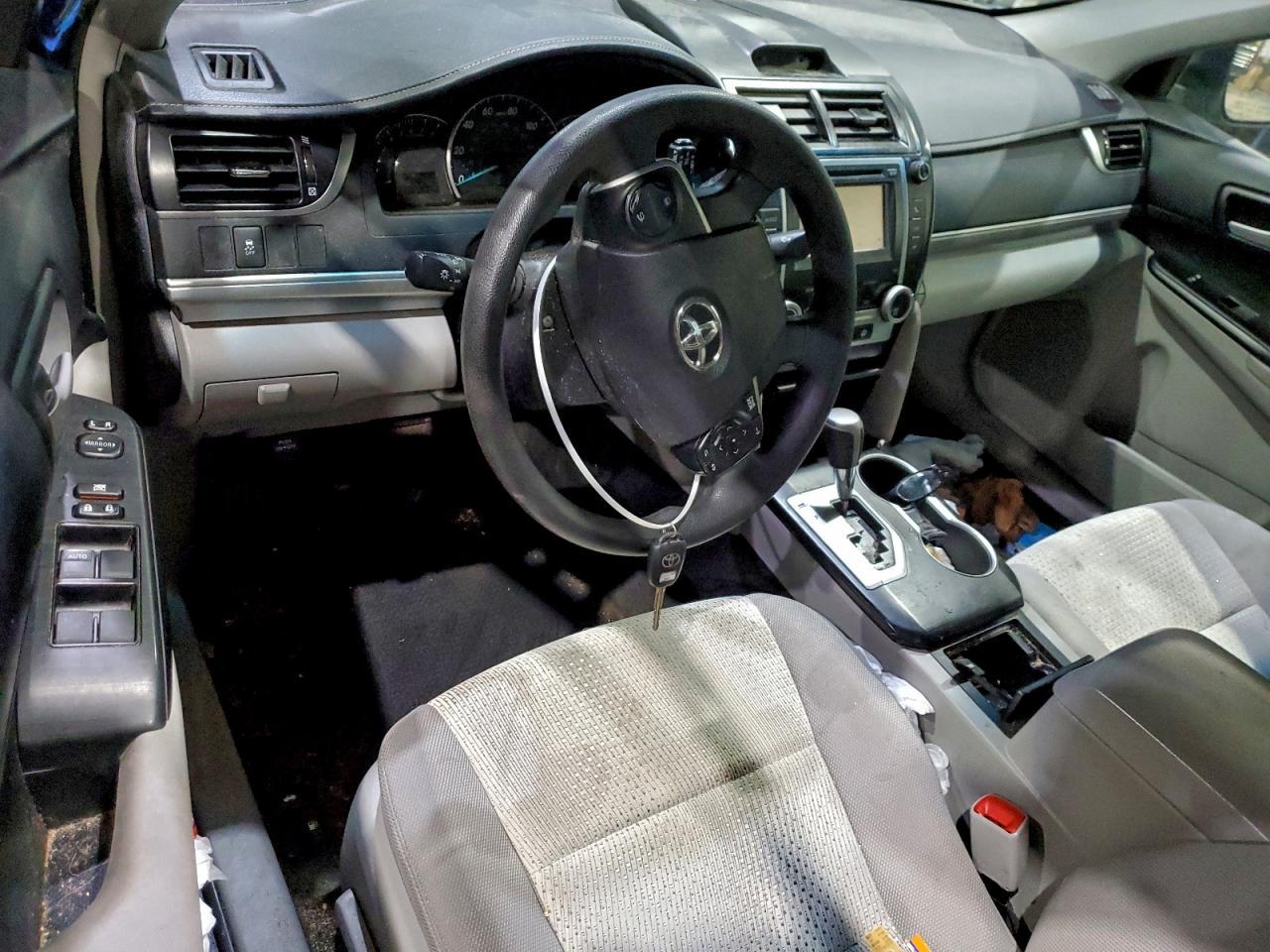 2014 TOYOTA CAMRY