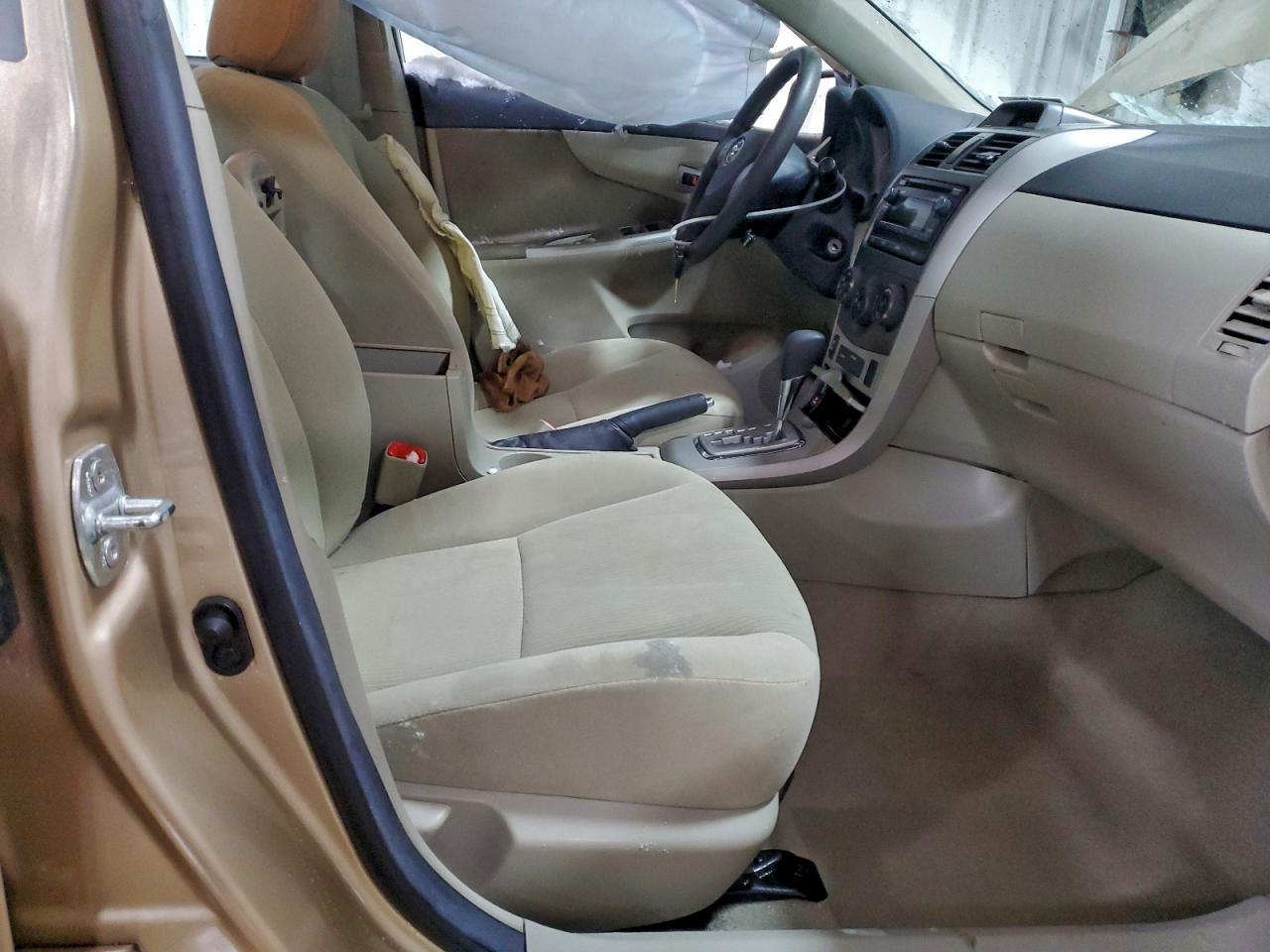2012 TOYOTA COROLLA