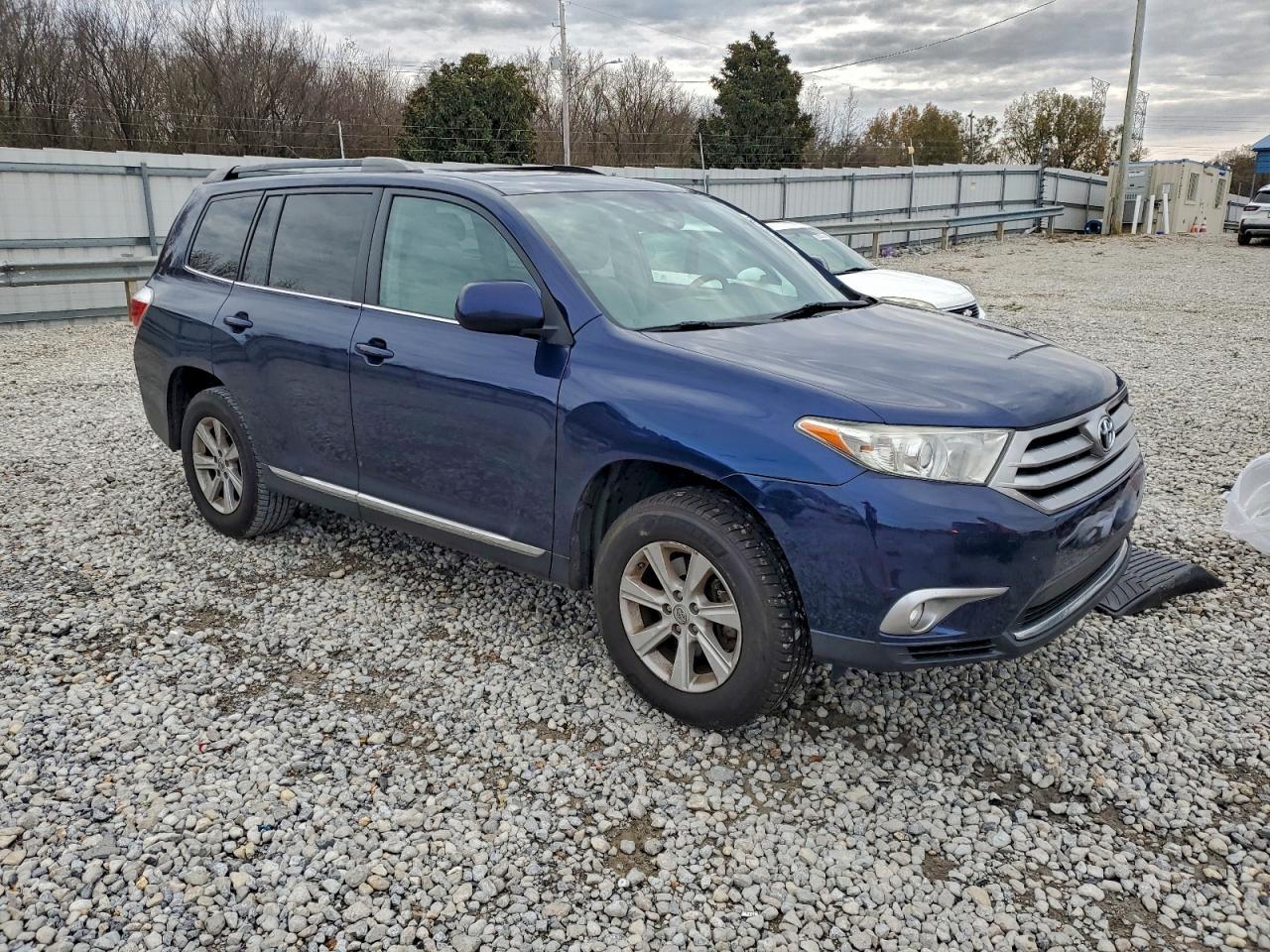 2013 TOYOTA HIGHLANDER