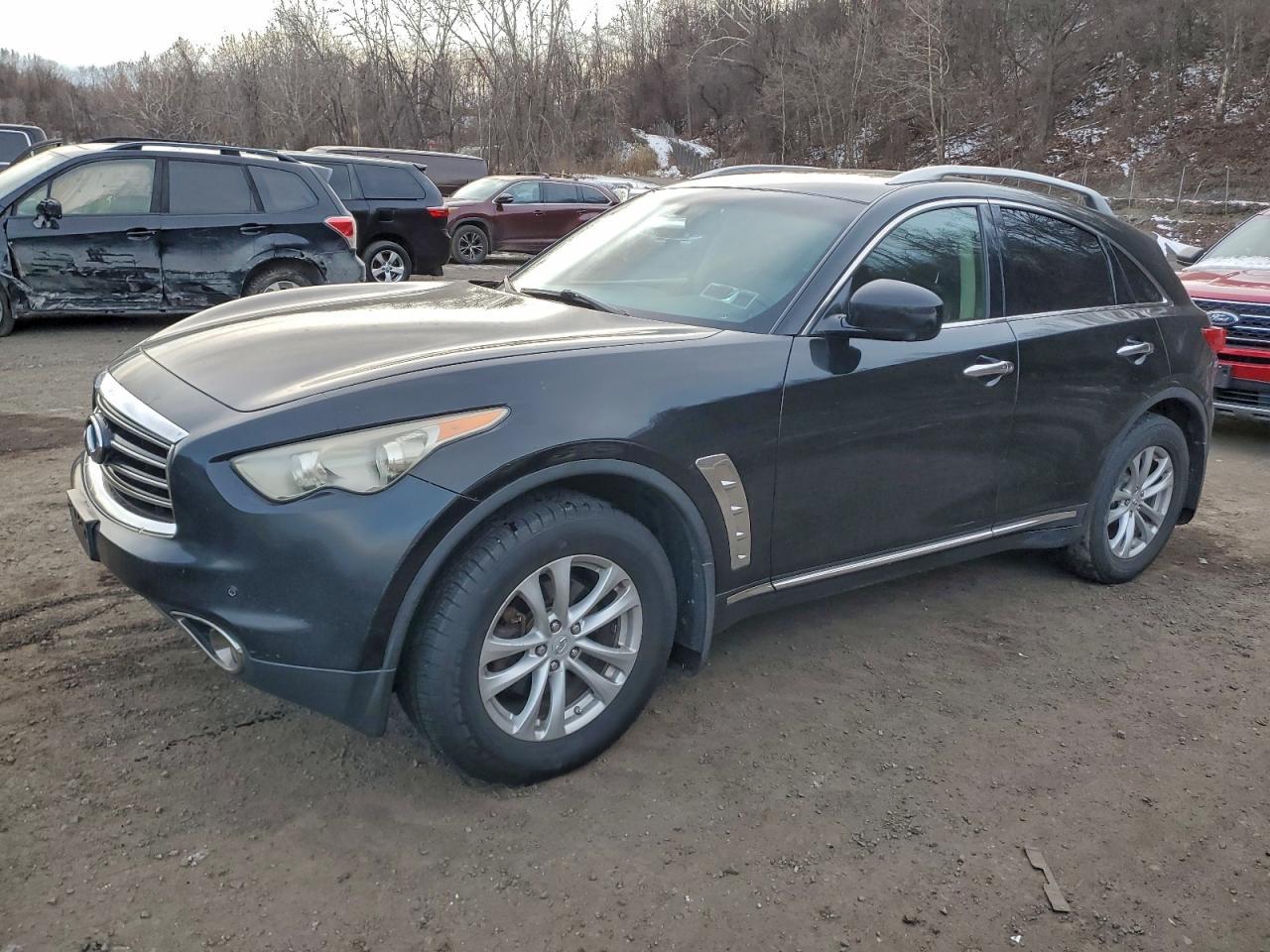 2012 INFINITI FX35