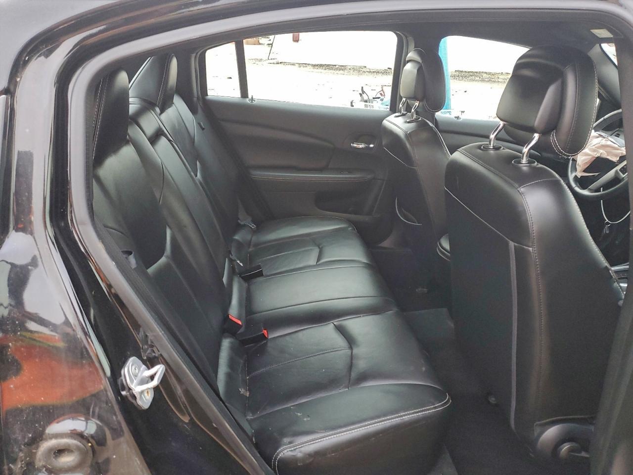 2012 CHRYSLER 200
