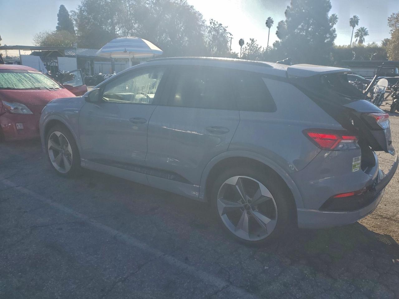 2025 AUDI Q4 e-tron