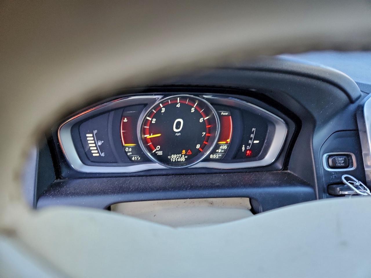 2015 VOLVO XC60