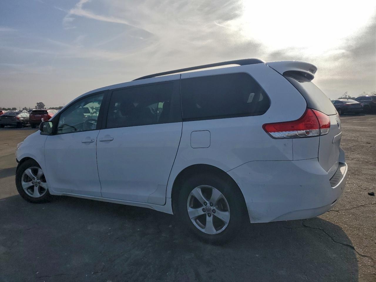 2014 TOYOTA SIENNA