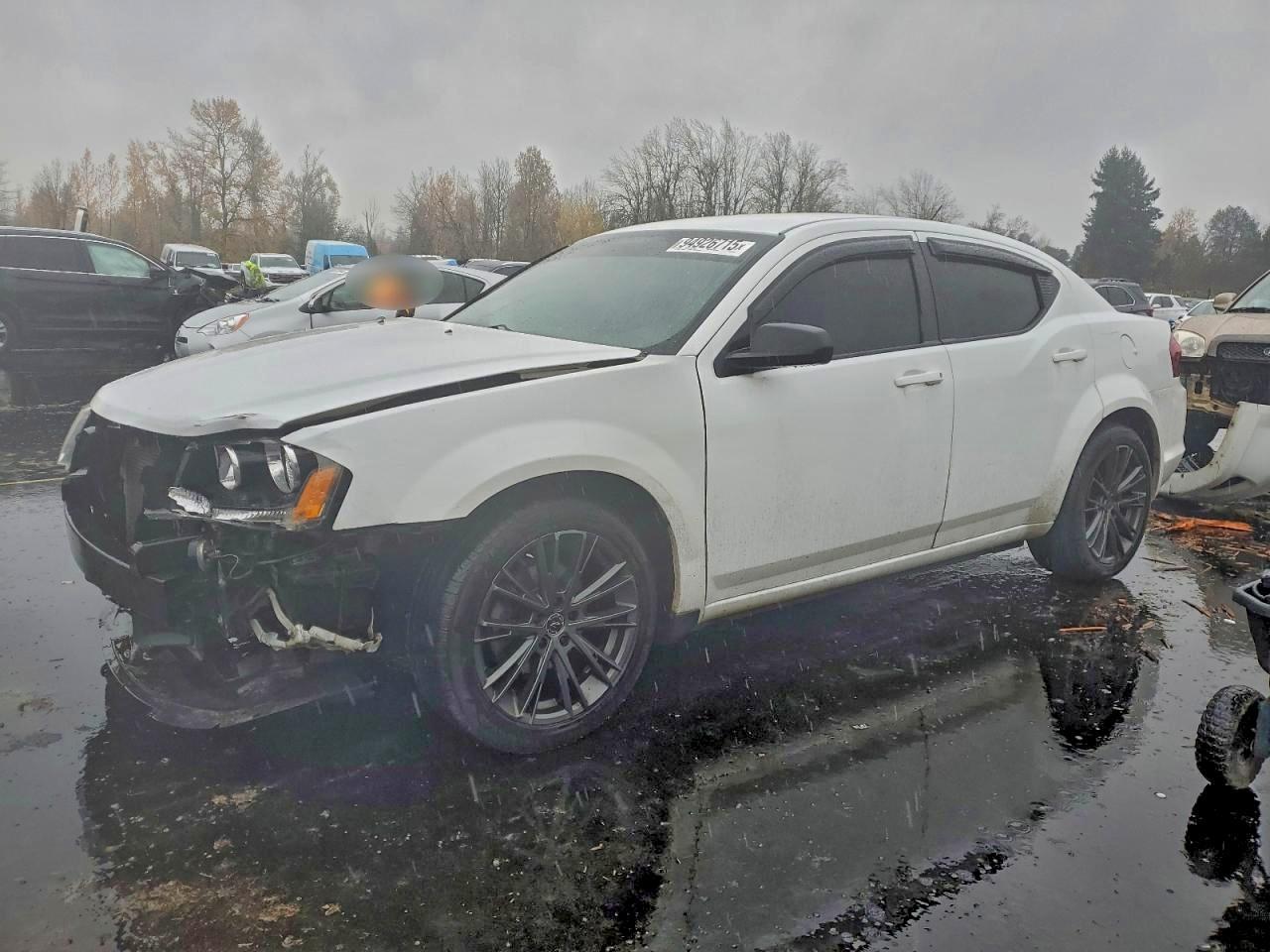2013 DODGE Avenger