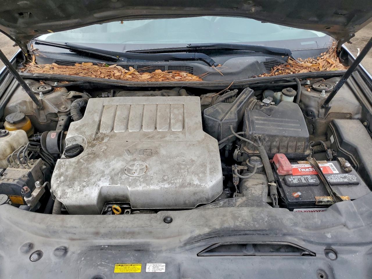 2011 TOYOTA Avalon