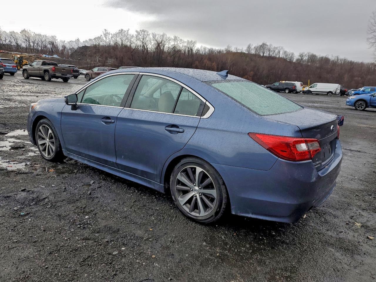 2017 SUBARU Legacy