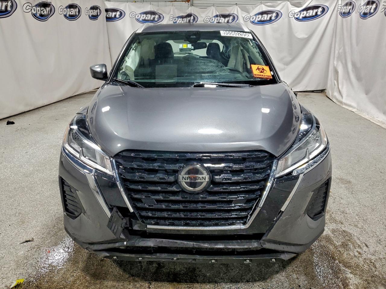 2021 NISSAN KICKS
