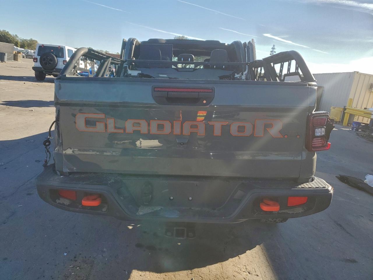 2022 JEEP Gladiator