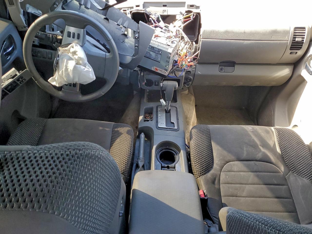 2012 NISSAN Frontier