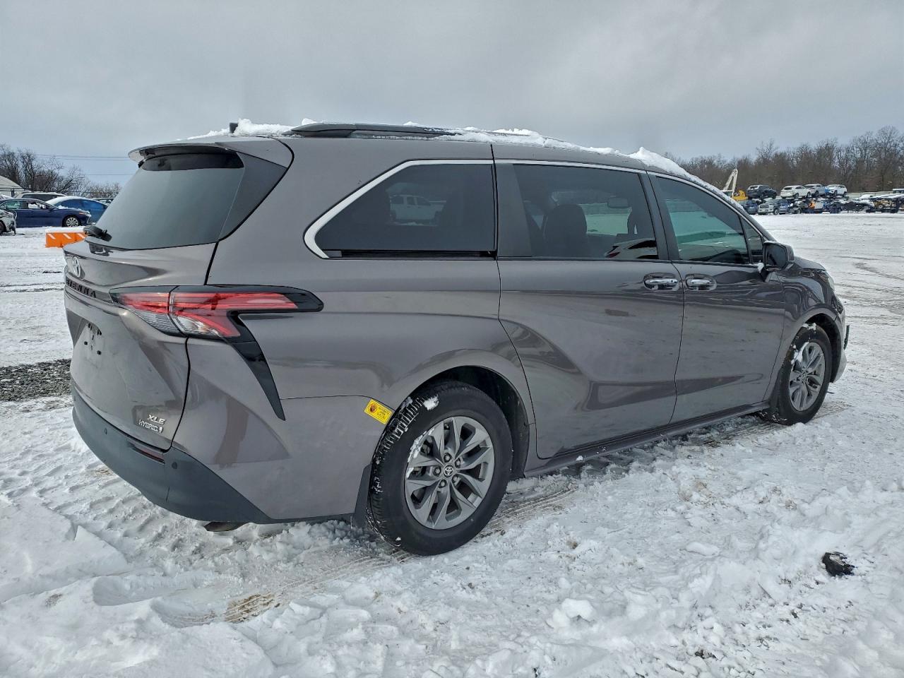 2022 TOYOTA SIENNA