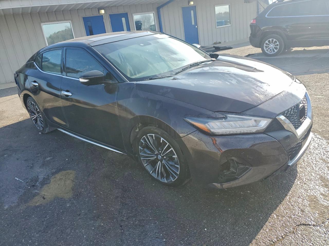 2016 NISSAN Maxima