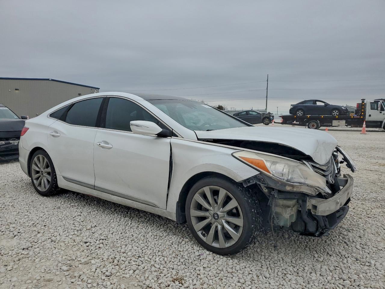 2016 HYUNDAI Azera