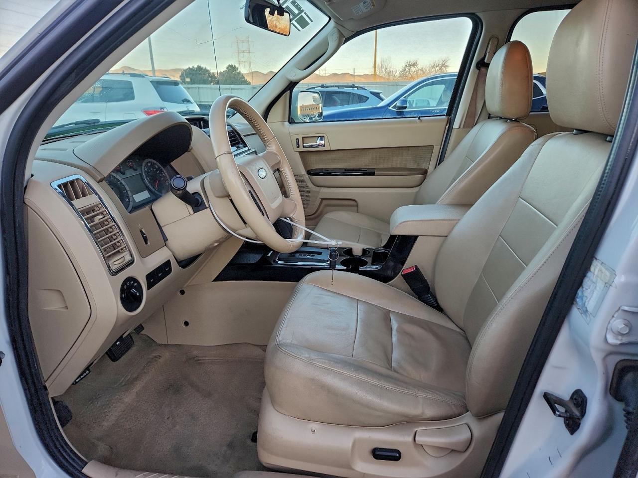 2010 FORD ESCAPE