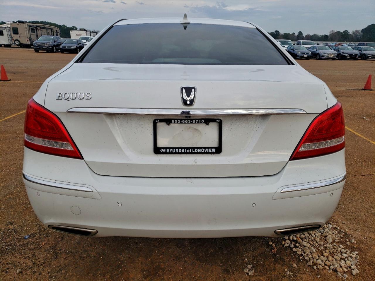 2013 HYUNDAI Equus