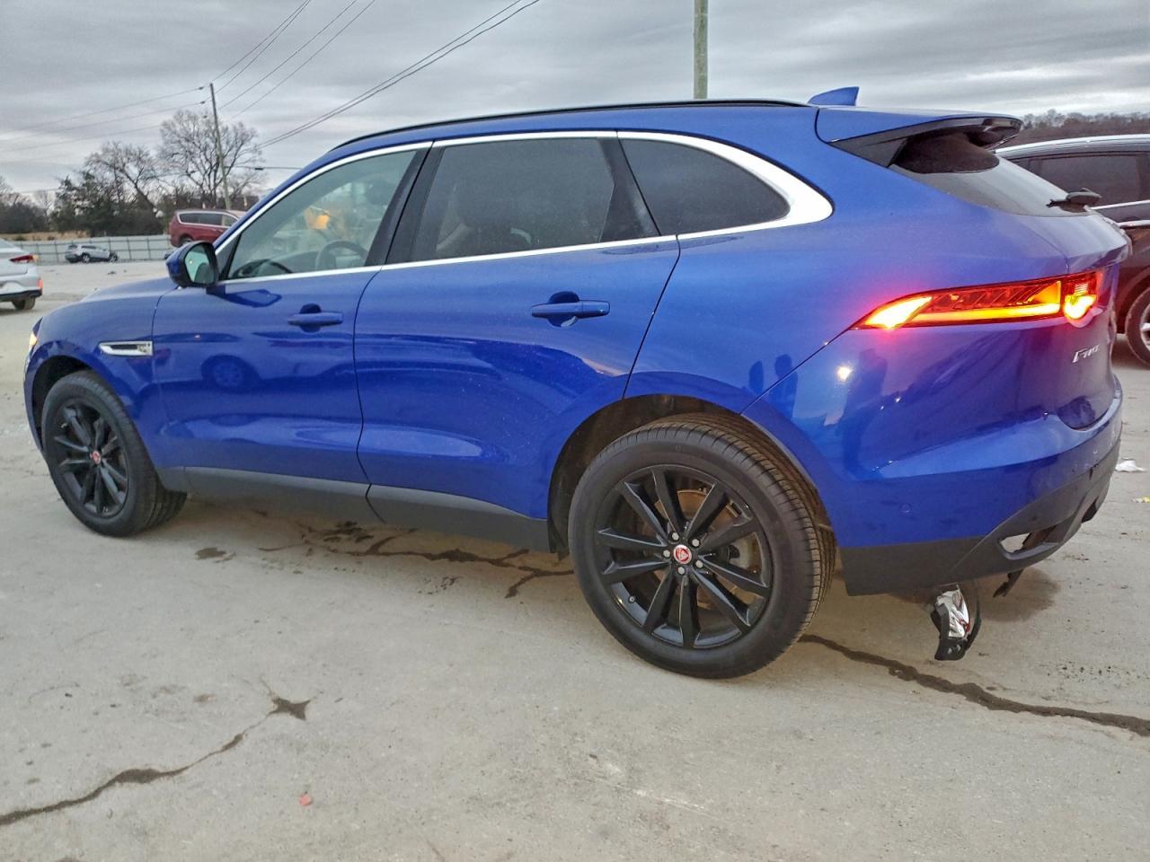 2019 JAGUAR F-Pace