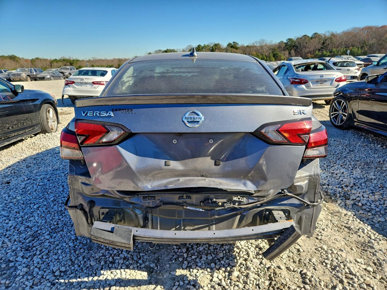 2020 NISSAN VERSA