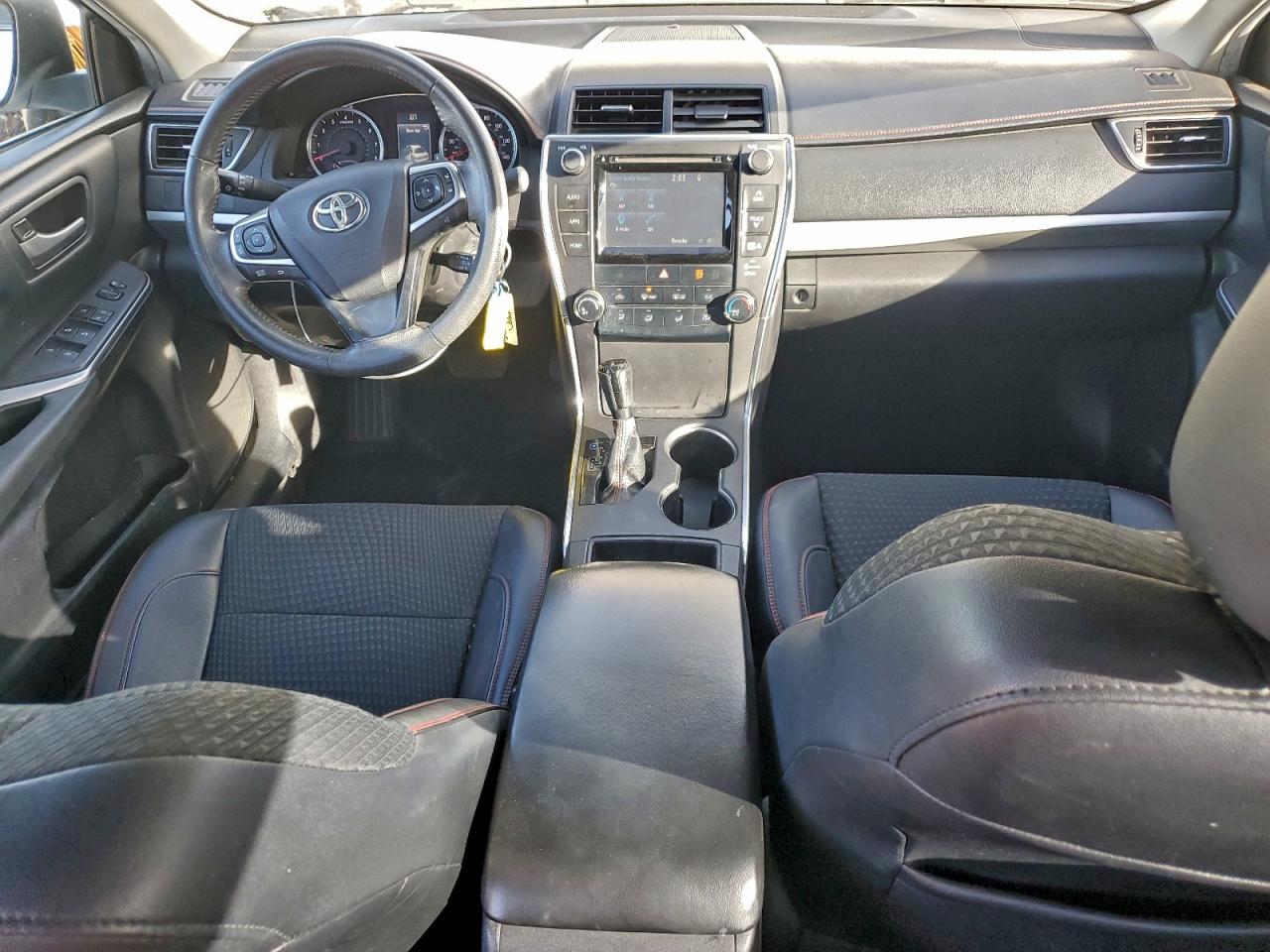 2015 TOYOTA CAMRY