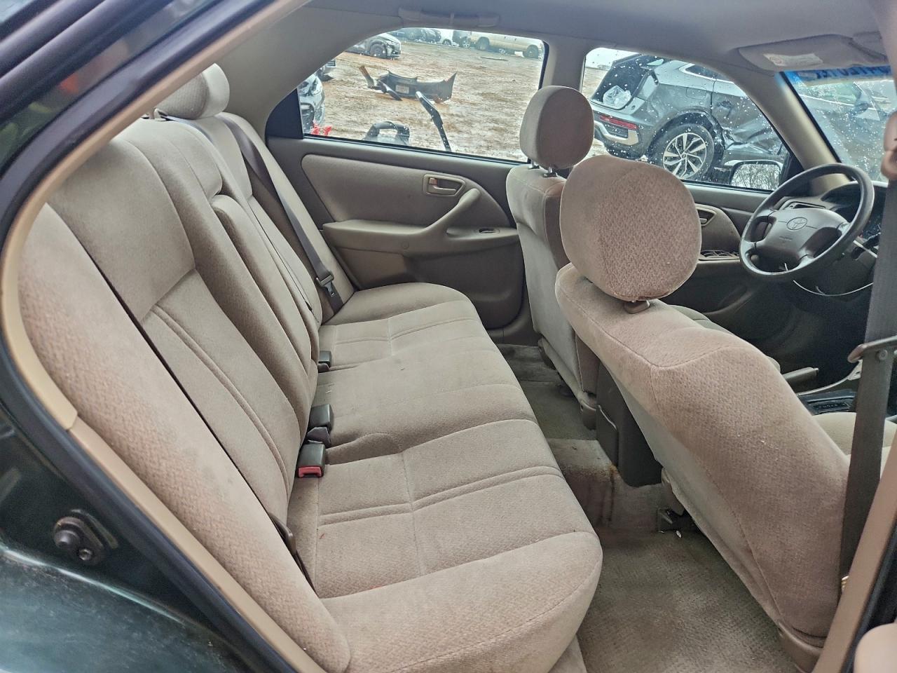 2001 TOYOTA CAMRY