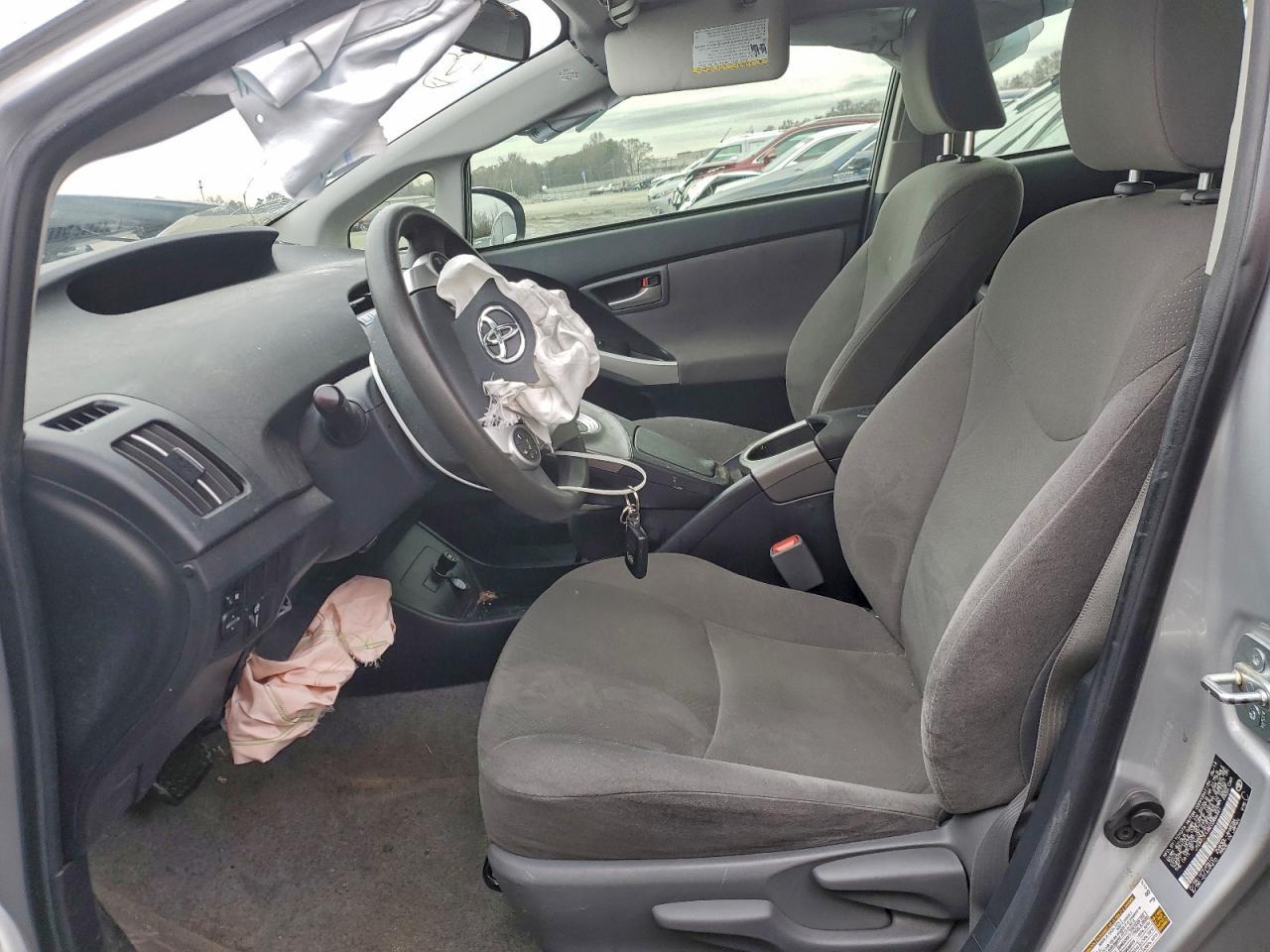2014 TOYOTA PRIUS