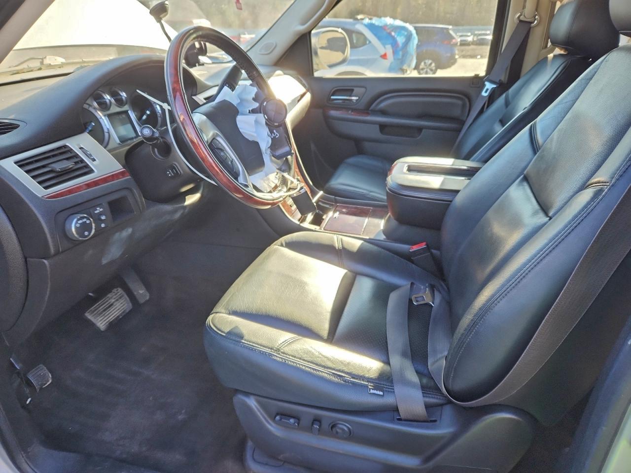 2014 CADILLAC Escalade ESV